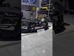 Mansor style dry carbon fiber body kit for Lamborghini urus front and rear bumper side skirt spoiler